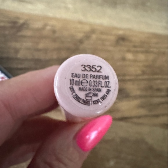 NEW IN BOX Gucci Bloom Eau de Parfum Travel Spray~ 10 ml - Picture 6 of 6